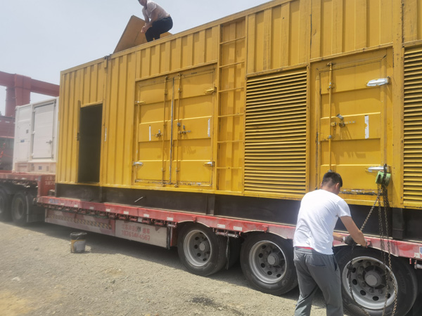 滦平除了负载情况和发动机维护，还有哪些因素会影响 200kw 柴油发电机的油耗？