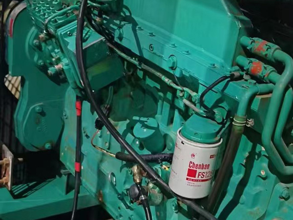 滦平如何确定新的发电机组控制系统是否与原系统兼容？